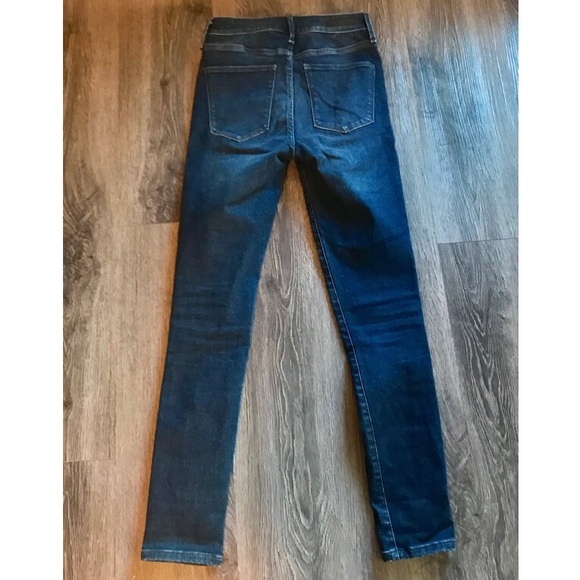 Abercrombie & Fitch High Rise Super Skinny Jeans - Picture 5 of 6